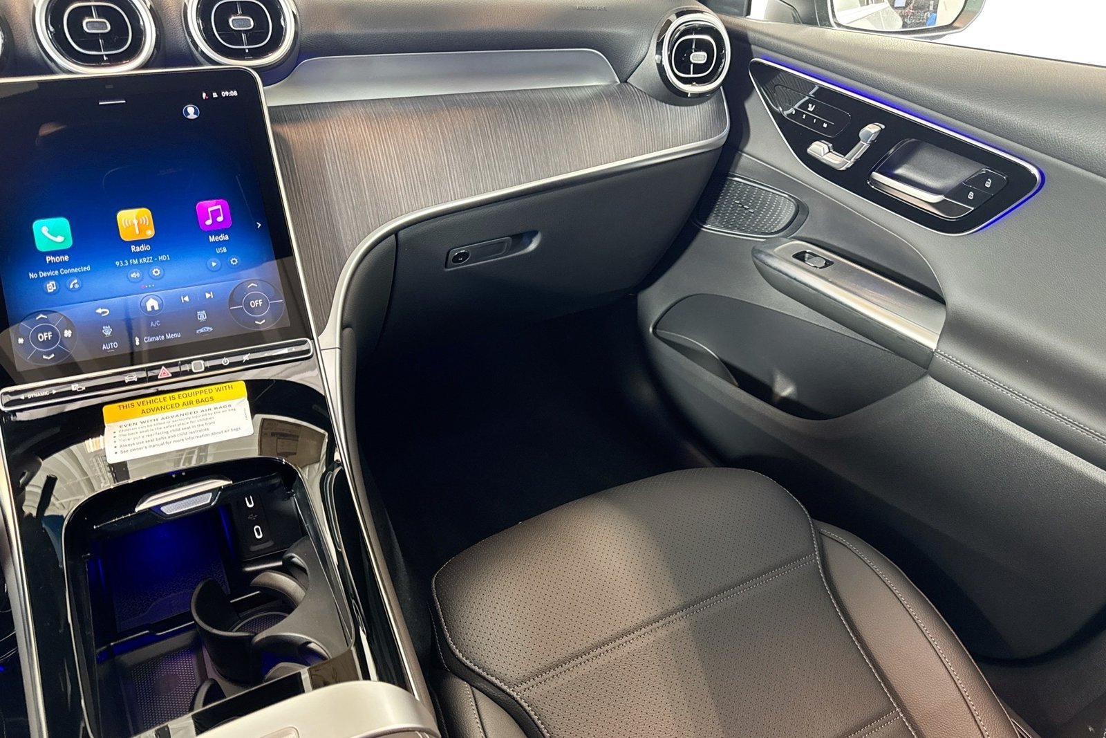 New 2026 Cirrus Silver Metallic Mercedes-Benz GLC 300 image 21