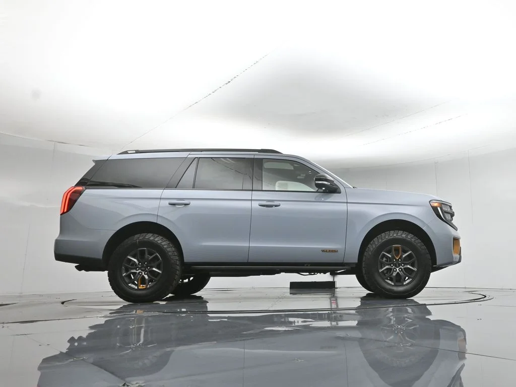 New 2026 Glacier Gray Metallic Tri-Coat Ford Tremor image 51