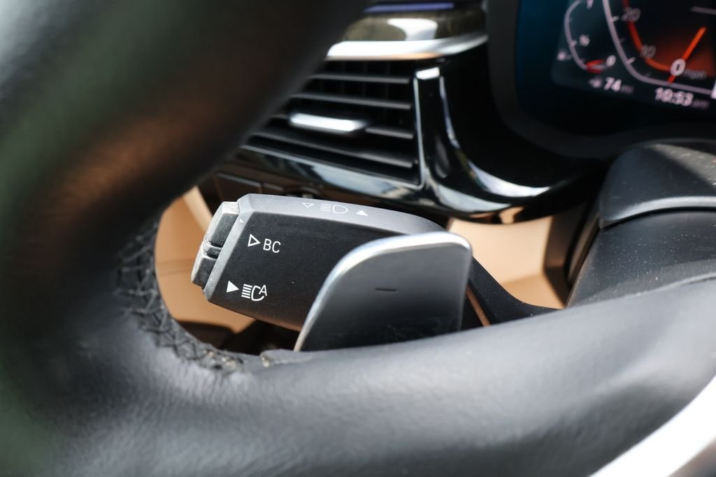 Used 2023 Black BMW i image 25