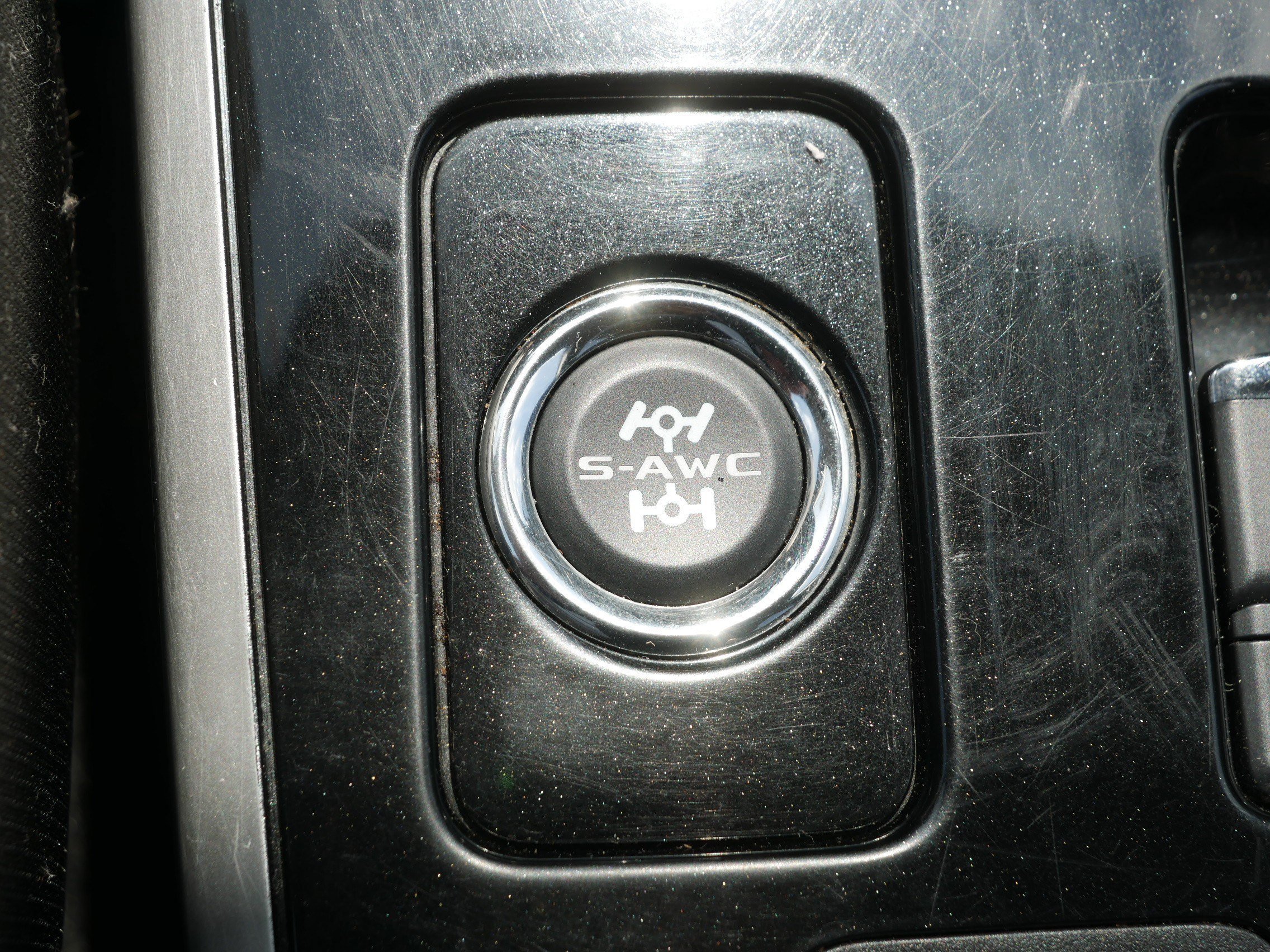 Used 2020 Alloy Silver Metallic Mitsubishi ES image 29