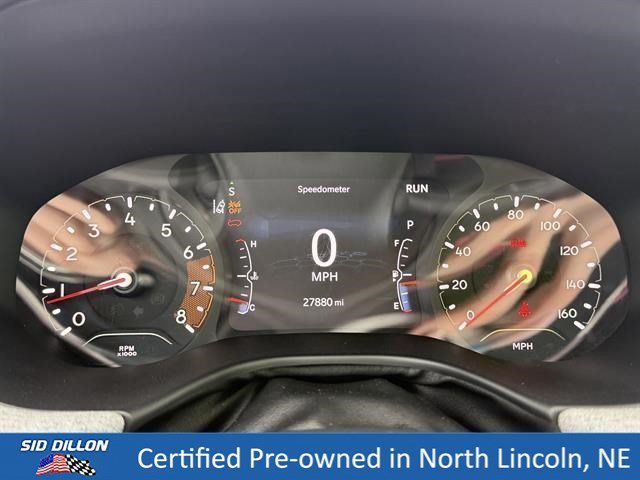 Used 2023 Sting-Gray Clearcoat Jeep Latitude Lux image 13