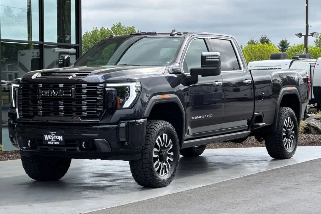 2024 GMC Sierra 3500HD Denali Ultimate - Photo 8