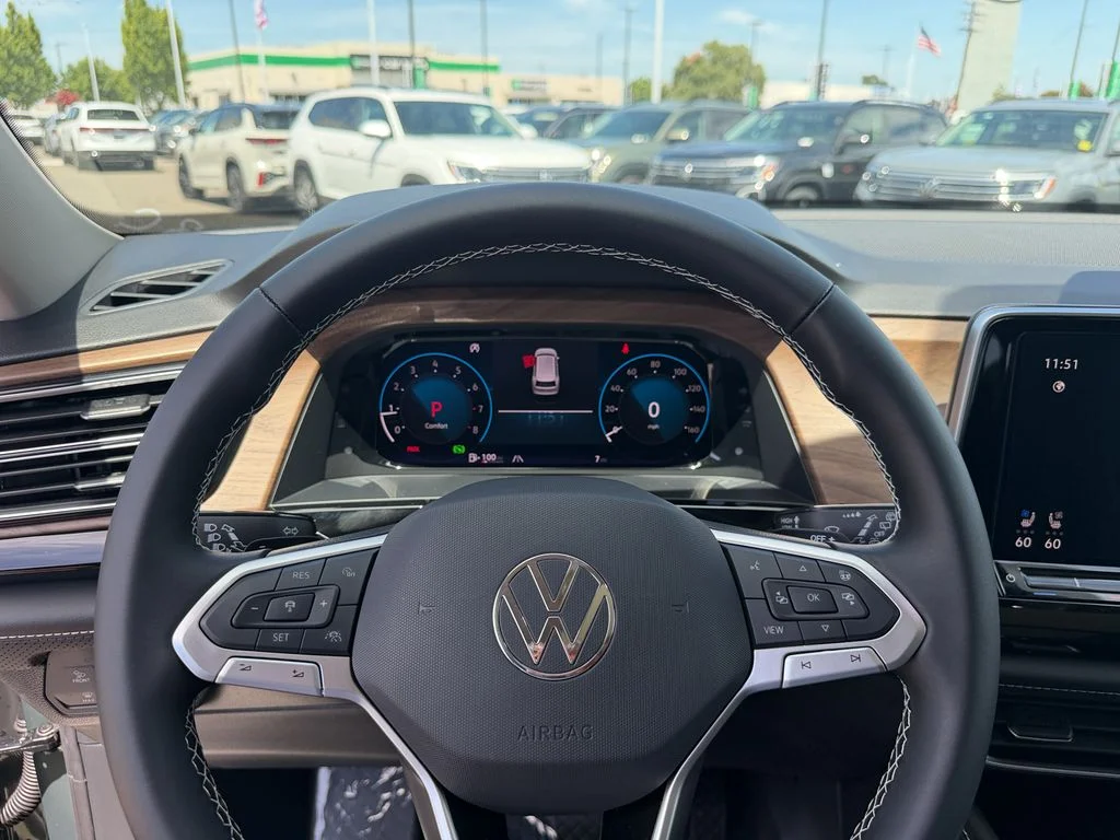 New 2026 Avocado Green Pearl Volkswagen 2.0T SE w/Technology image 15