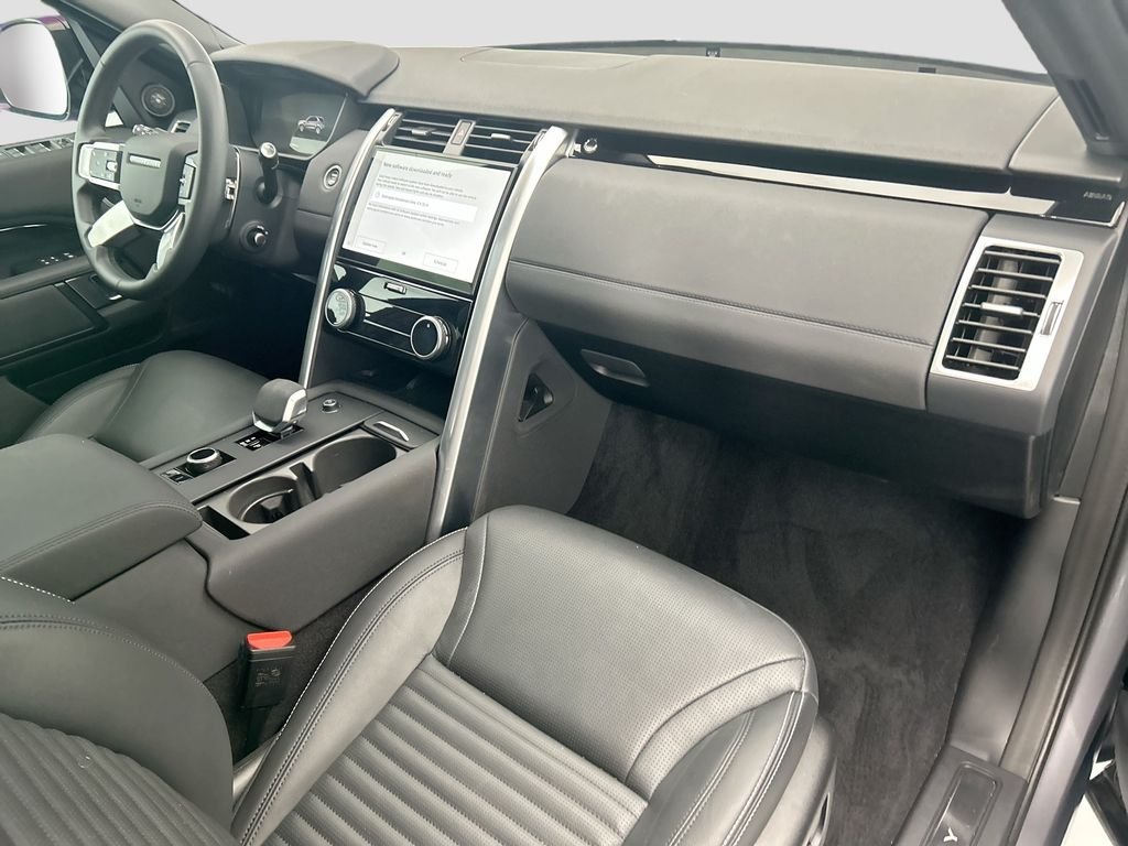 2025 Land Rover Discovery S - Photo 16