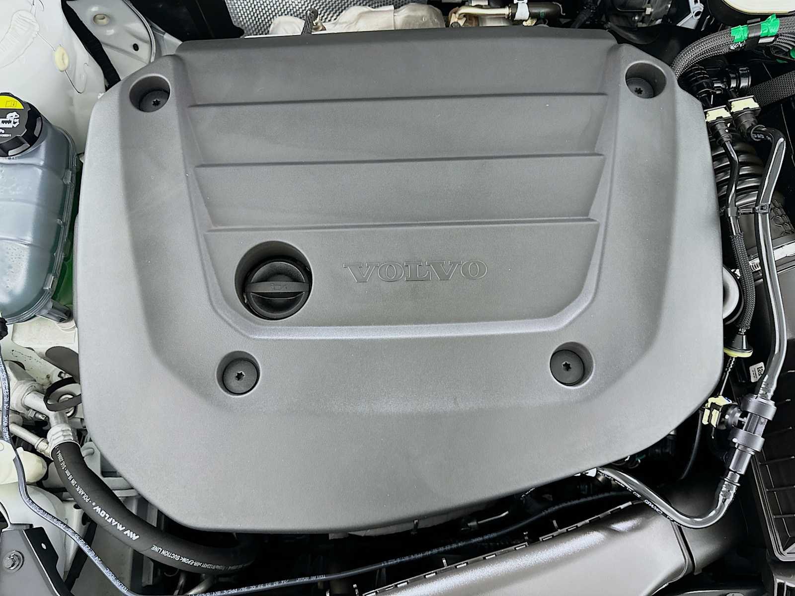 Certified Used 2023 Crystal White Volvo Plus image 29