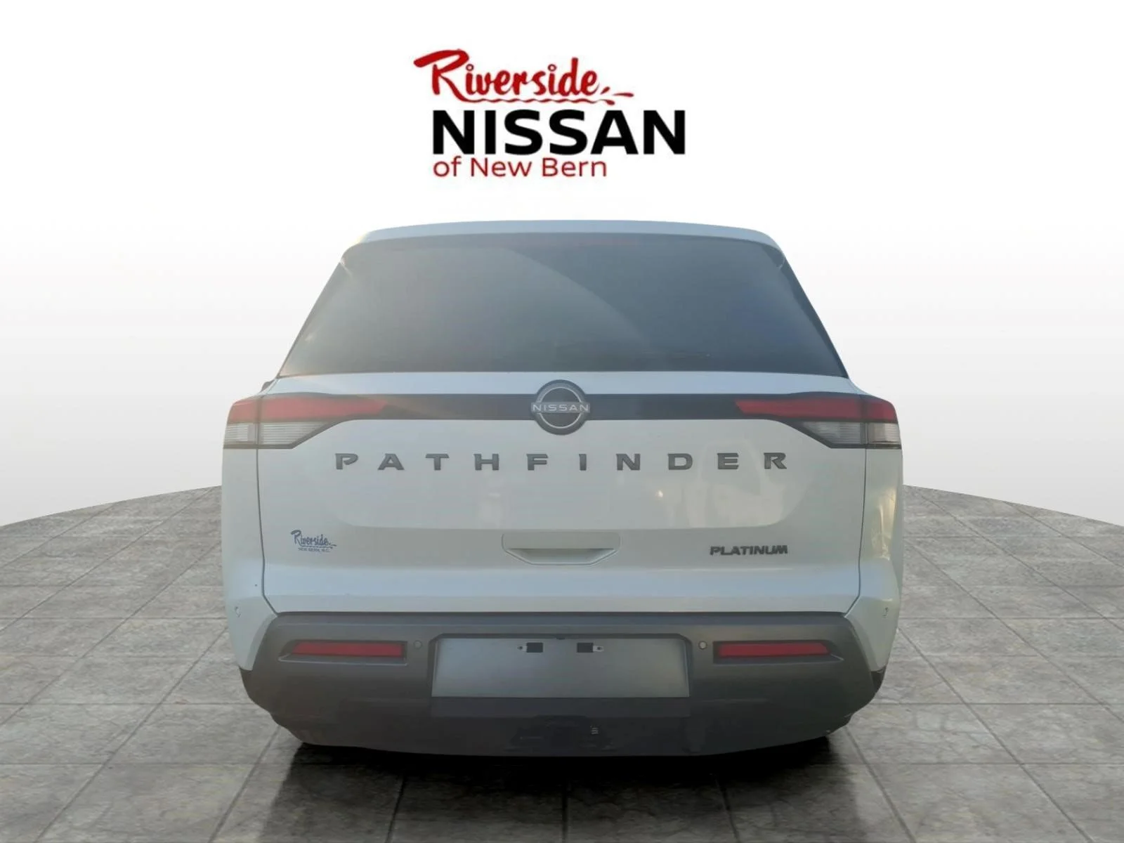 New 2026 Everest White Pearl TriCoat Nissan Platinum image 2