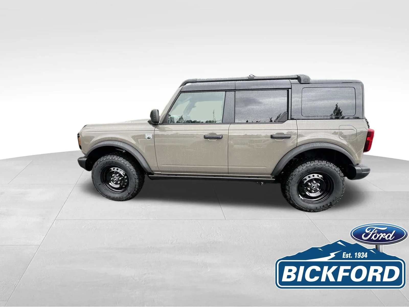 New 2026 Gray Ford Big Bend image 9