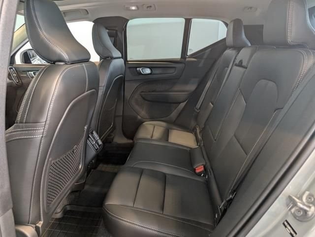 2026 Volvo XC40 Ultra - Photo 23