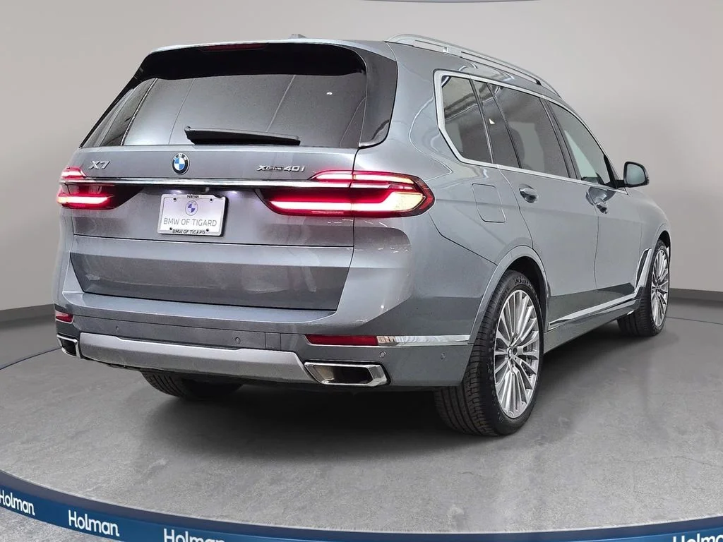 Used 2023 Skyscraper Gray Metallic BMW xDrive40i image 6