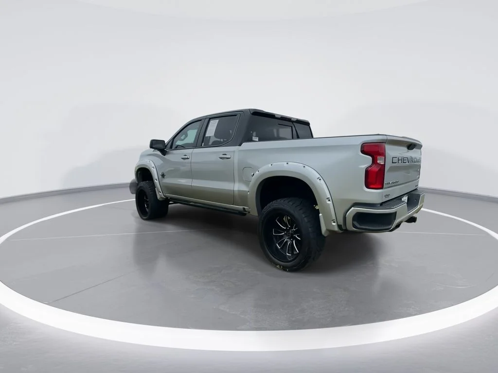 Used 2020 Silver Chevrolet RST image 6