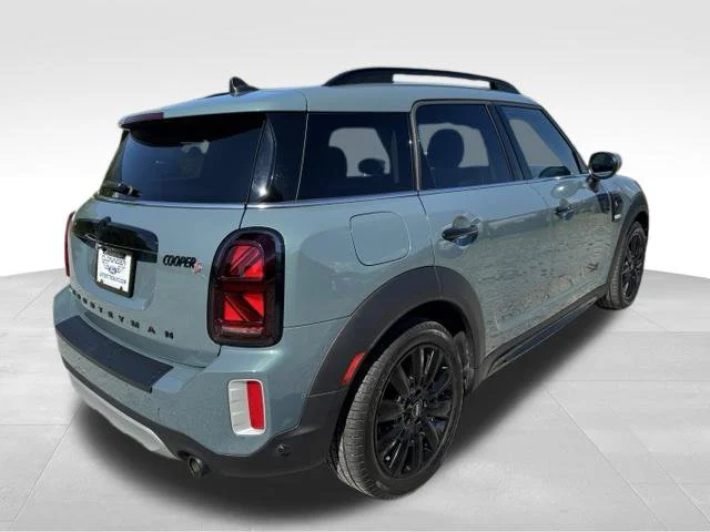 Used 2024 Green MINI Iconic image 13