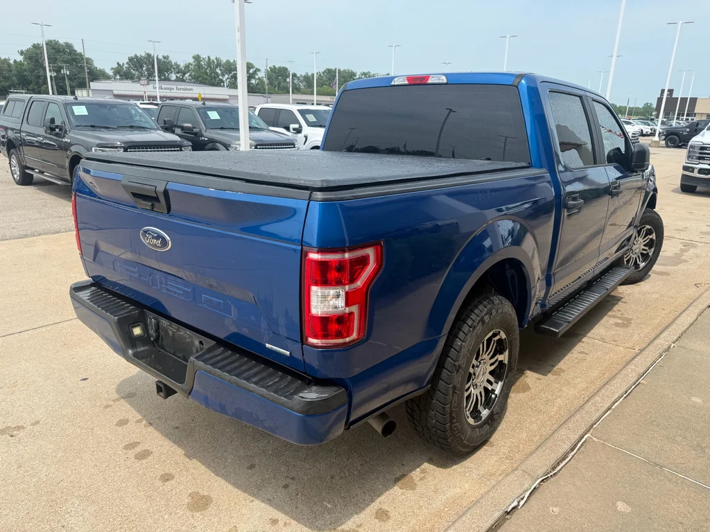 Used 2018 Lightning Blue Ford XL image 9