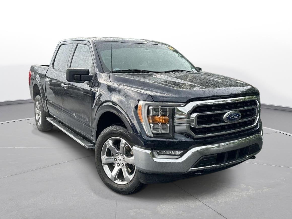 Used 2022 Antimatter Blue Metallic Ford XLT image 4