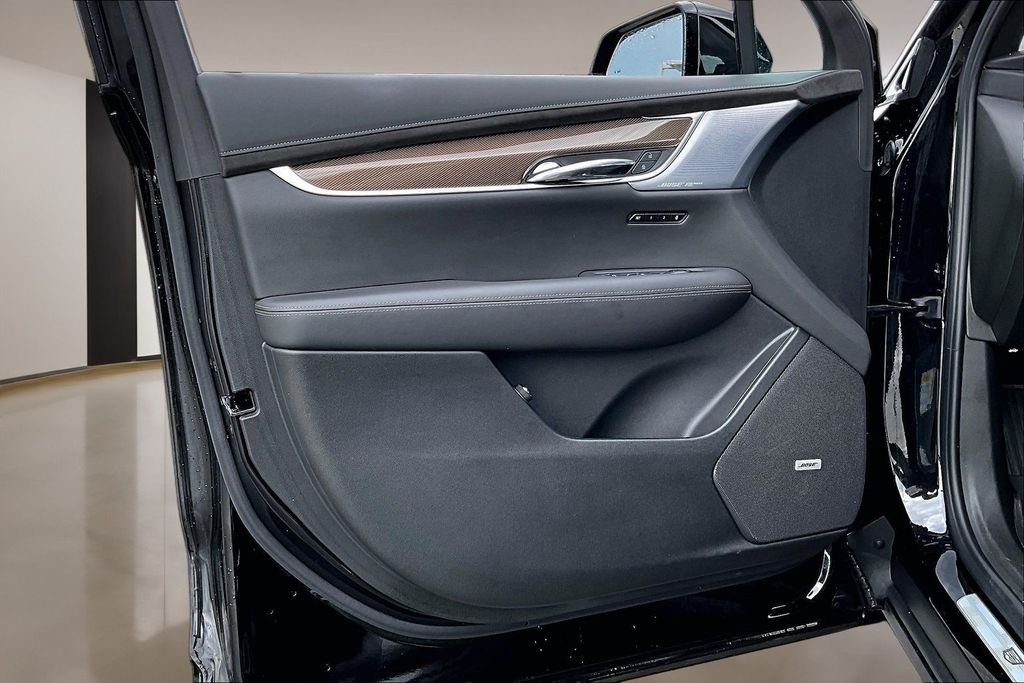 Used 2025 Black Cadillac Premium Luxury image 18