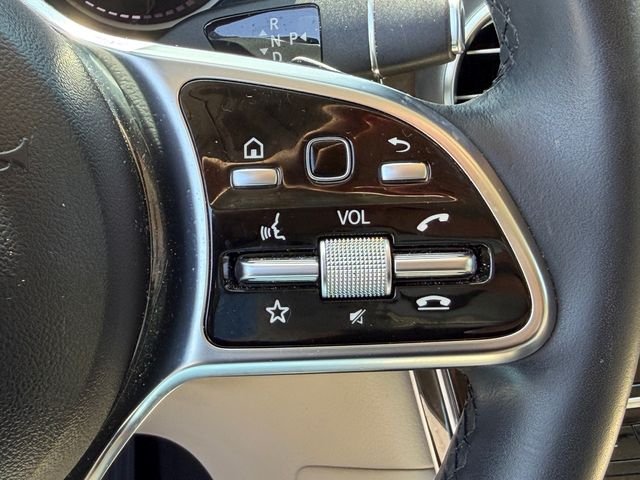 Used 2022  Mercedes-Benz GLC 300 image 24