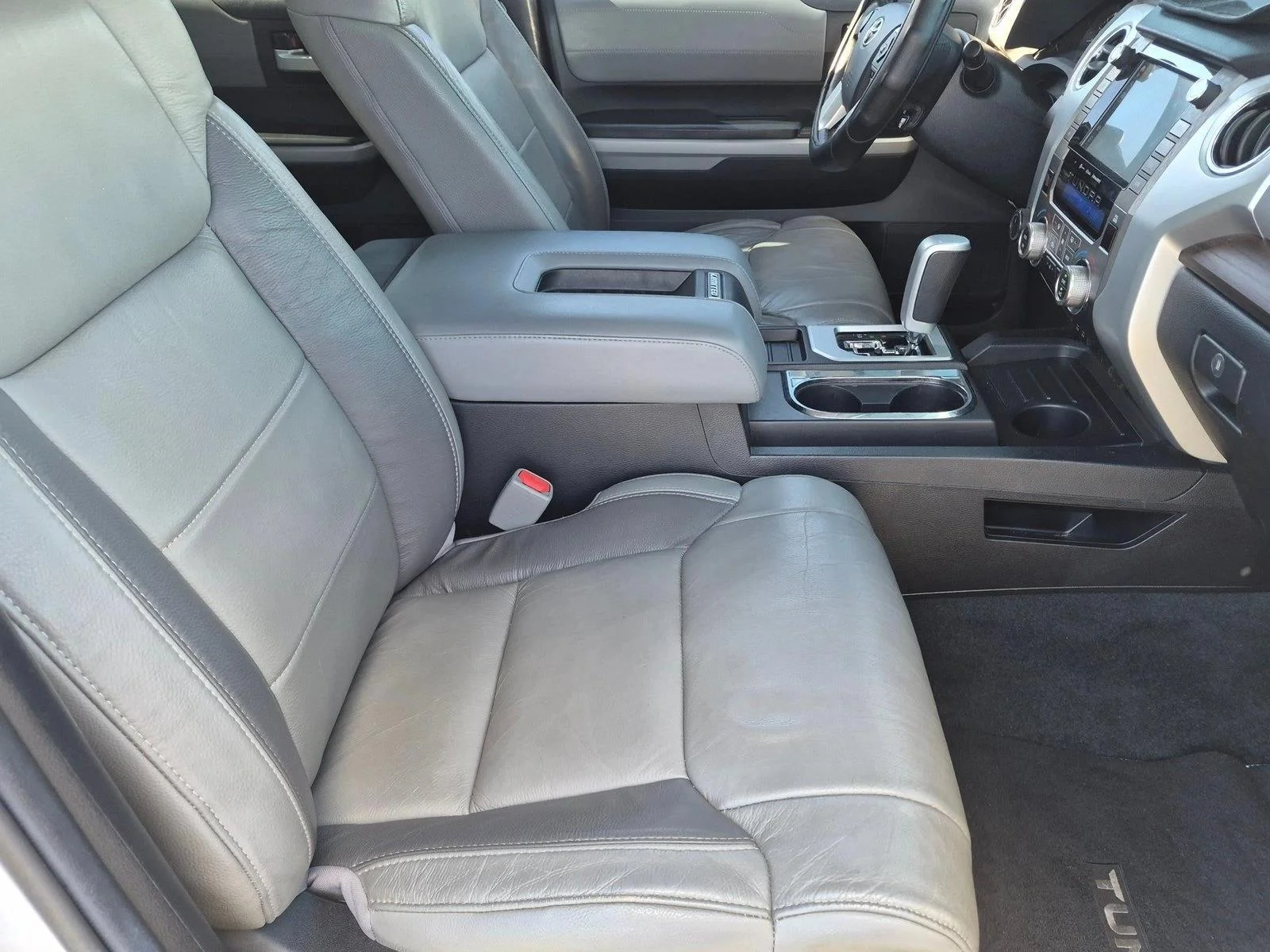 Used 2020 Super White Toyota Limited image 20