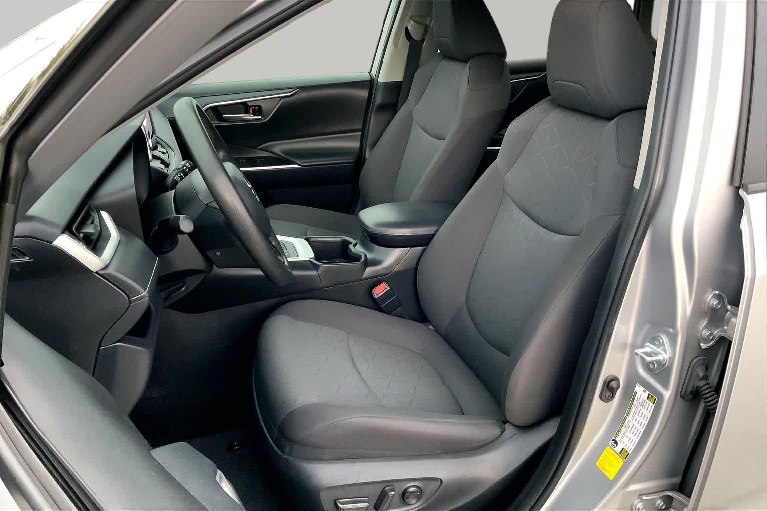 Used 2024 Silver Sky Metallic Toyota Hybrid XLE image 15