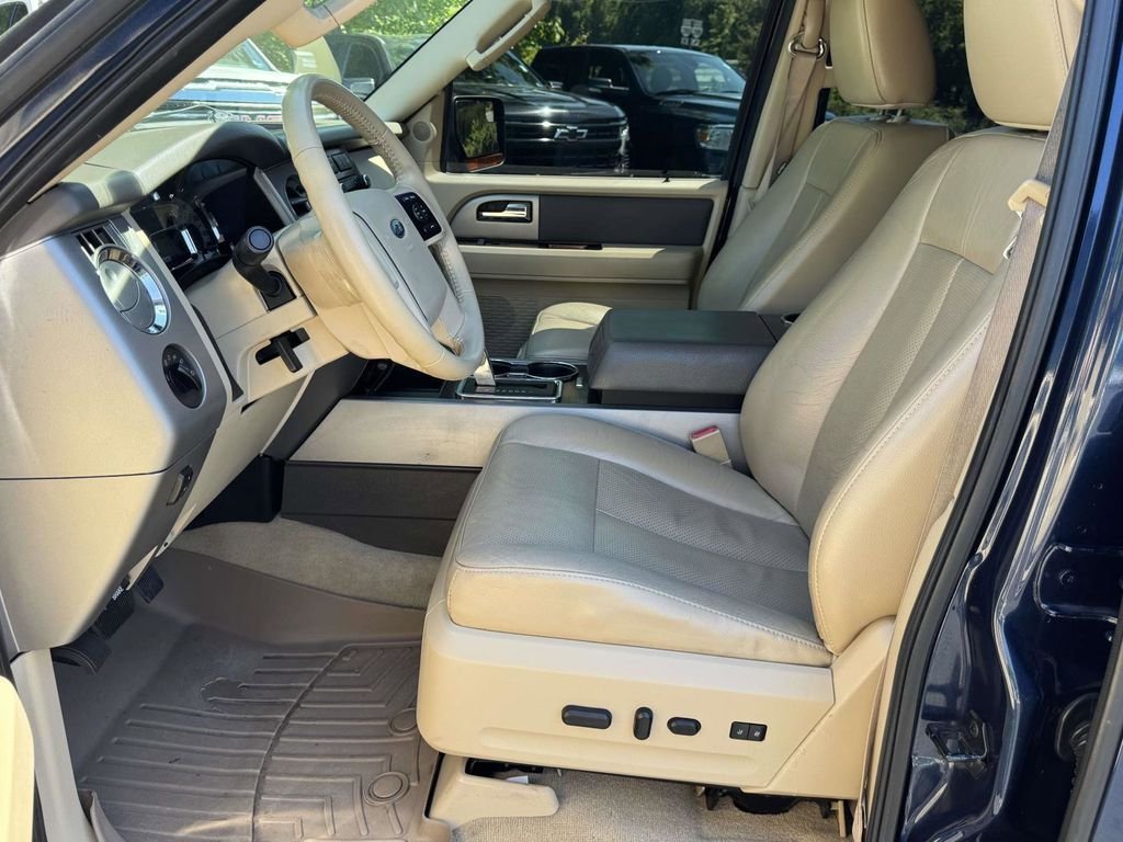 Used 2013 Blue Ford XLT image 22