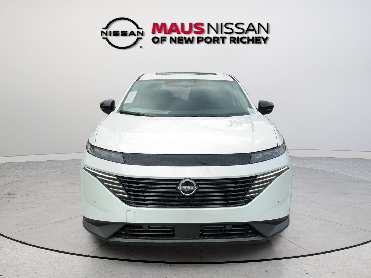New 2026 White Nissan SL image 3