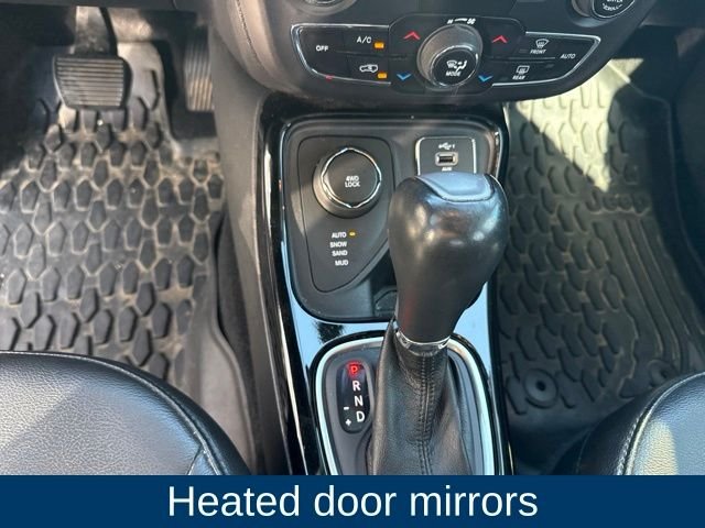 Used 2019 White Jeep Latitude image 16