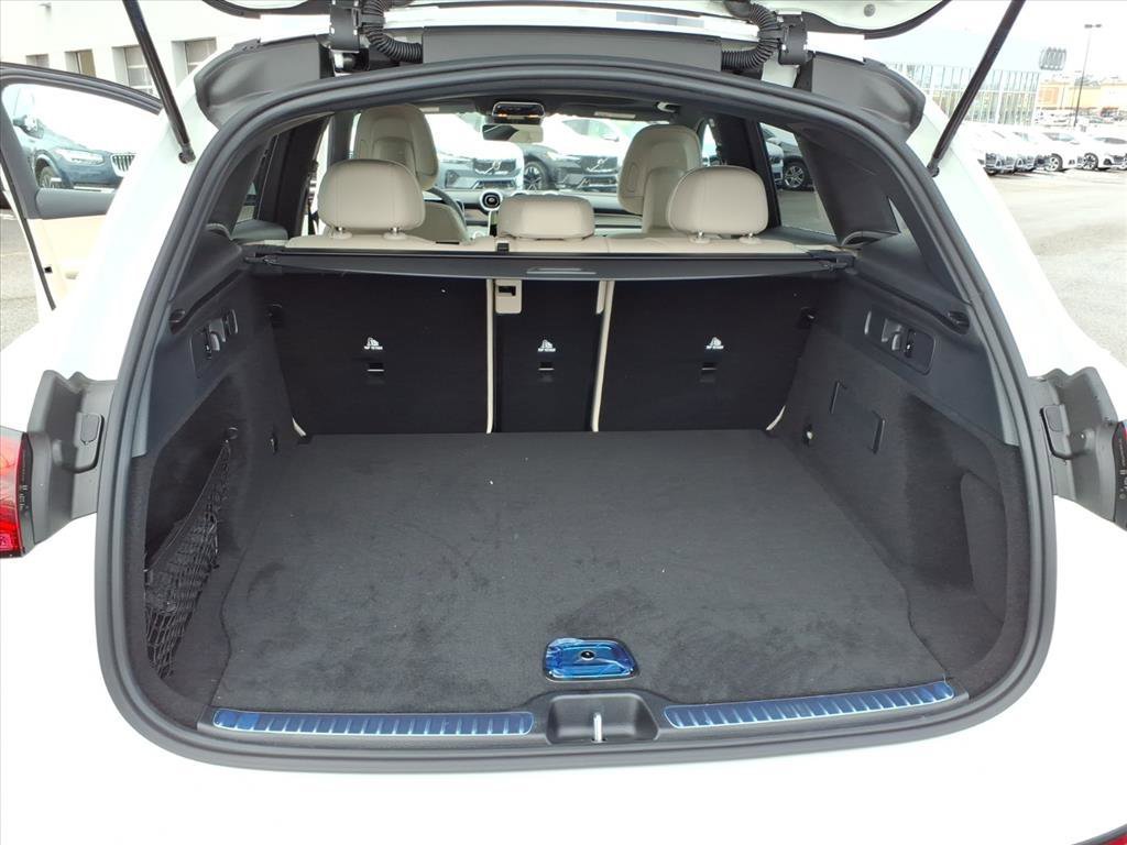 Certified Used 2026 Polar White Mercedes-Benz GLC 300 image 13