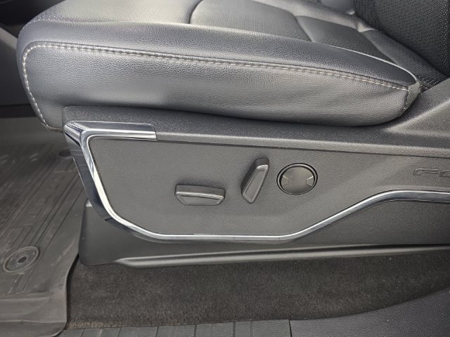 Used 2024 Grey Ford Lariat image 29