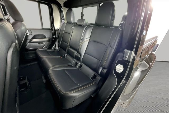 Used 2024 Black Jeep Texas Trail image 21