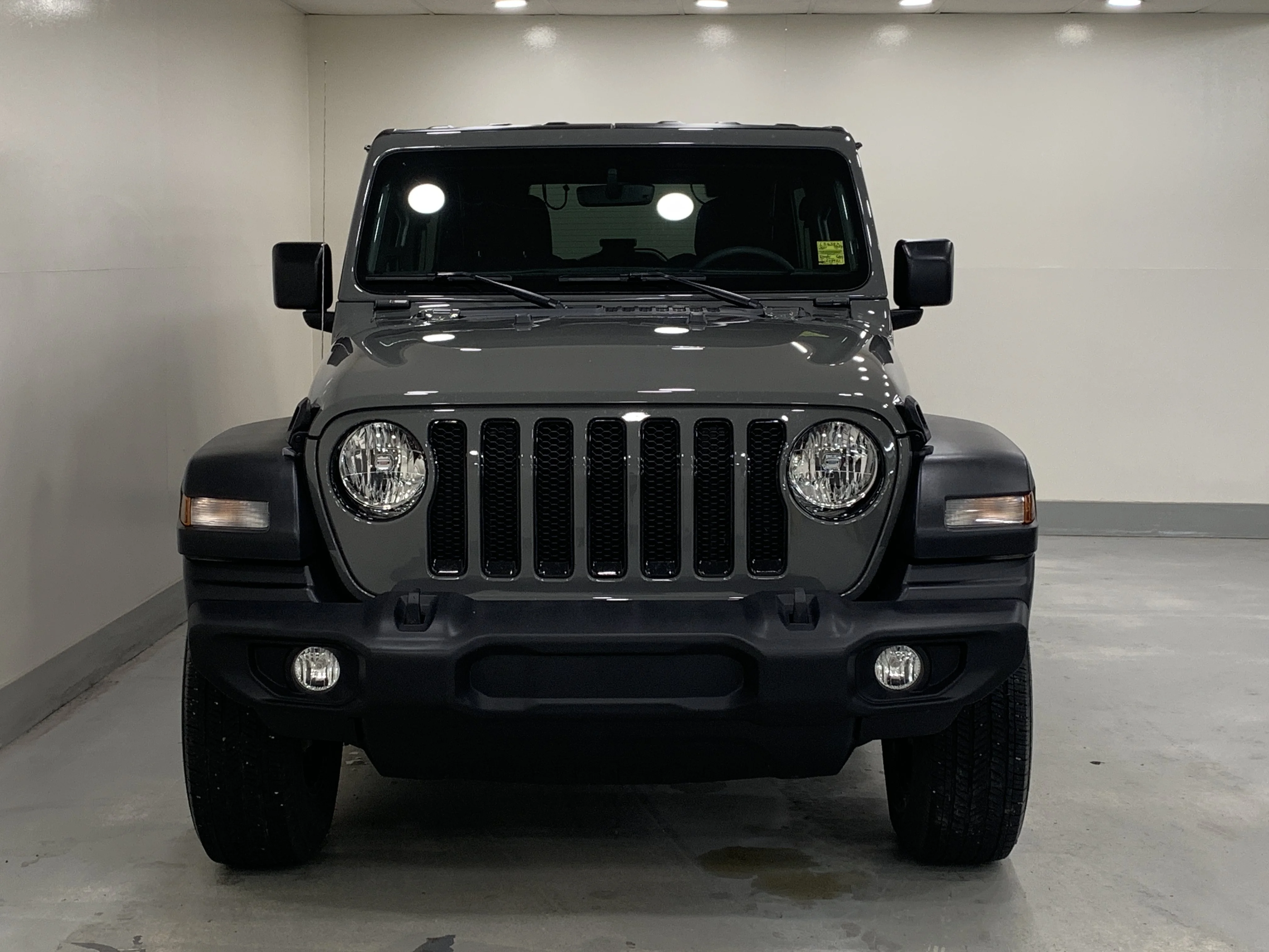 Certified Used 2023 STING GREY Jeep Sport Altitude image 4