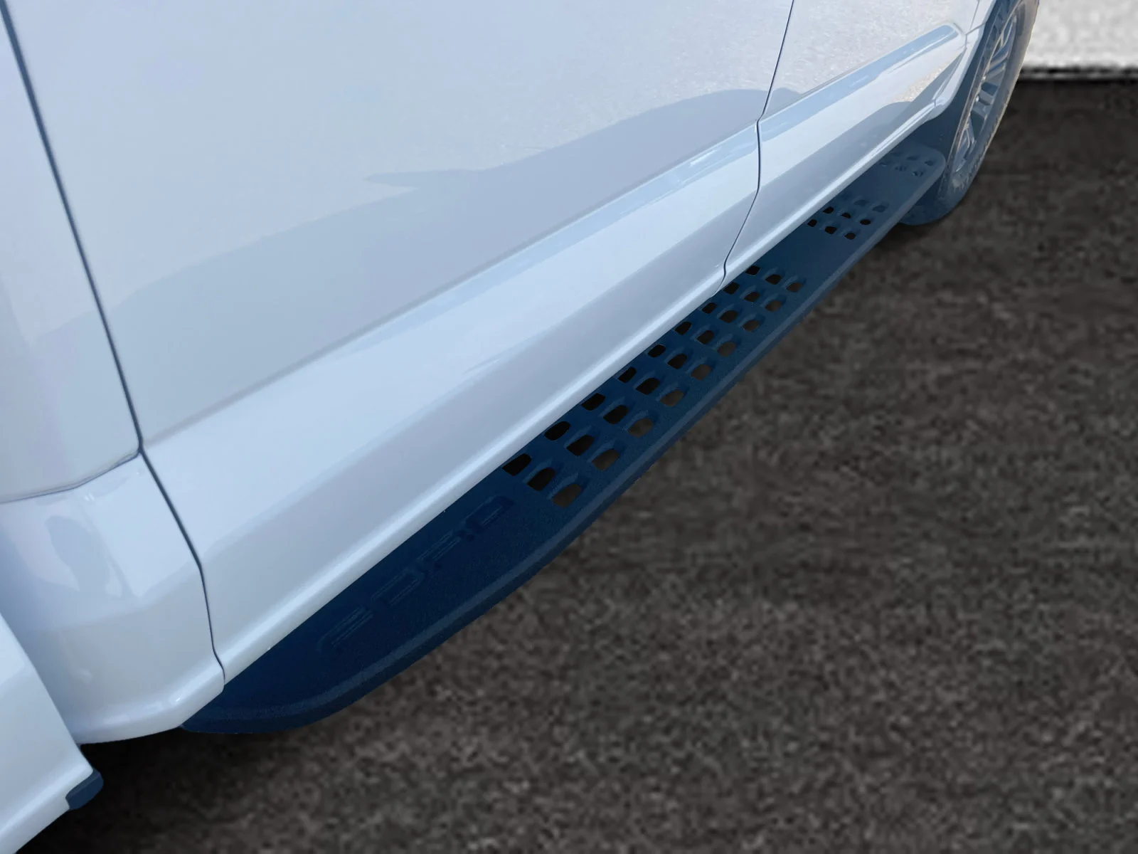 New 2026 Oxford White Ford Tremor image 11