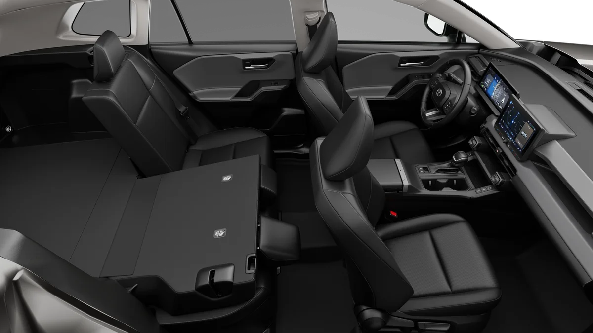 New 2026 Ice Cap Toyota XLE Premium image 22