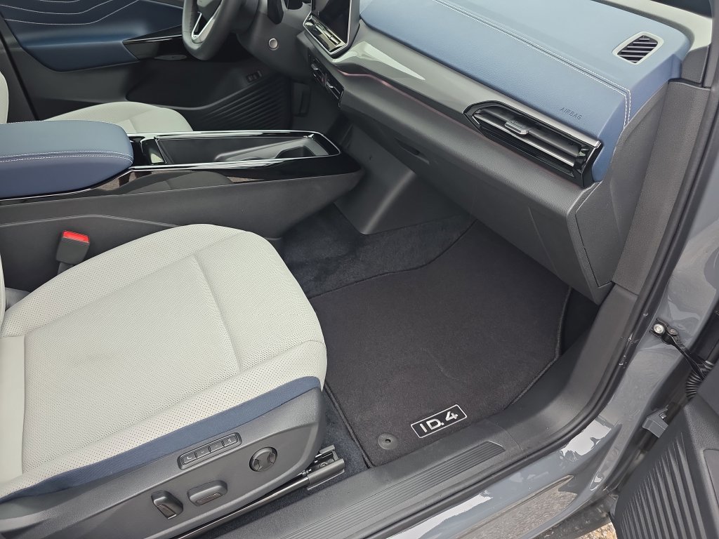 New 2026 Gray Volkswagen Pro S image 37