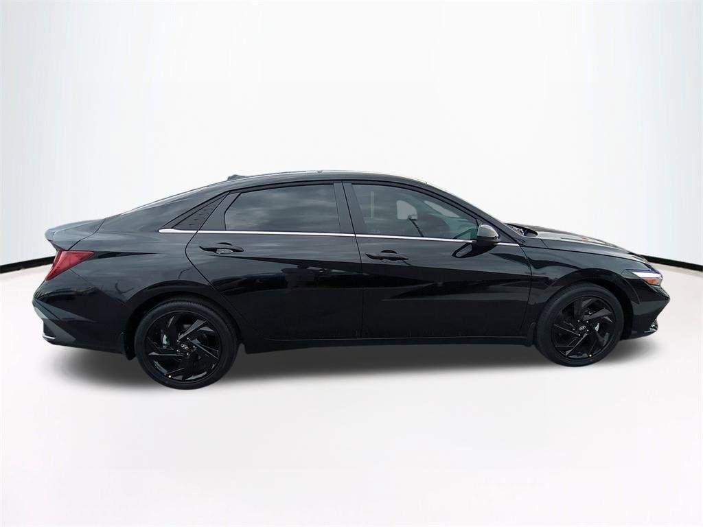 New 2026 Black Hyundai SEL Sport Premium image 4