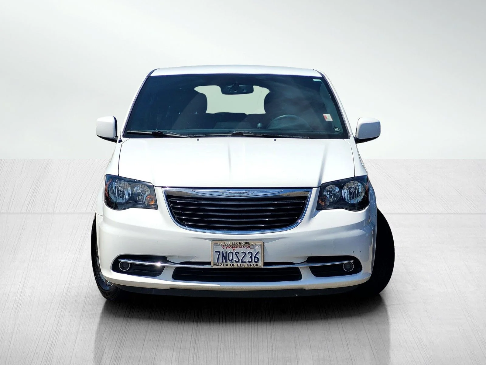 Used 2015 Chrysler Town & Country S with VIN 2C4RC1HGXFR590468 for sale in Elk Grove, CA