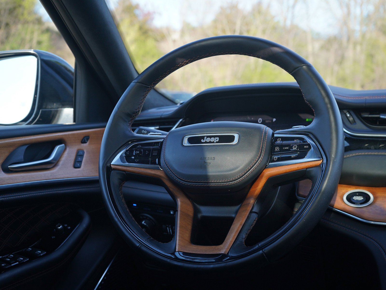Used 2022 Ember Pearlcoat Jeep Summit Reserve 4Xe image 15