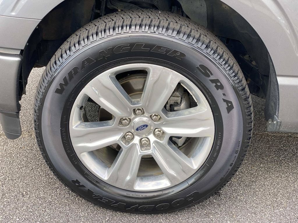 Certified Used 2024 Carbonized Gray Metallic Ford Platinum image 10