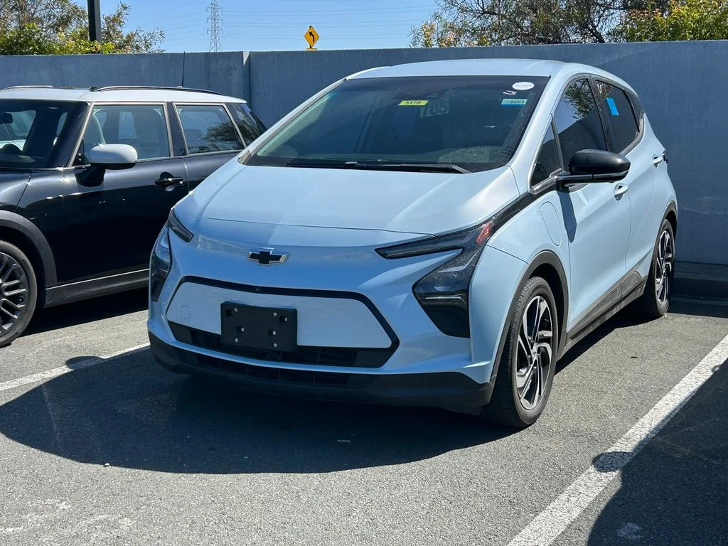 Used 2022 Chevrolet Bolt EV 2LT with VIN 1G1FX6S02N4102012 for sale in Corte Madera, CA