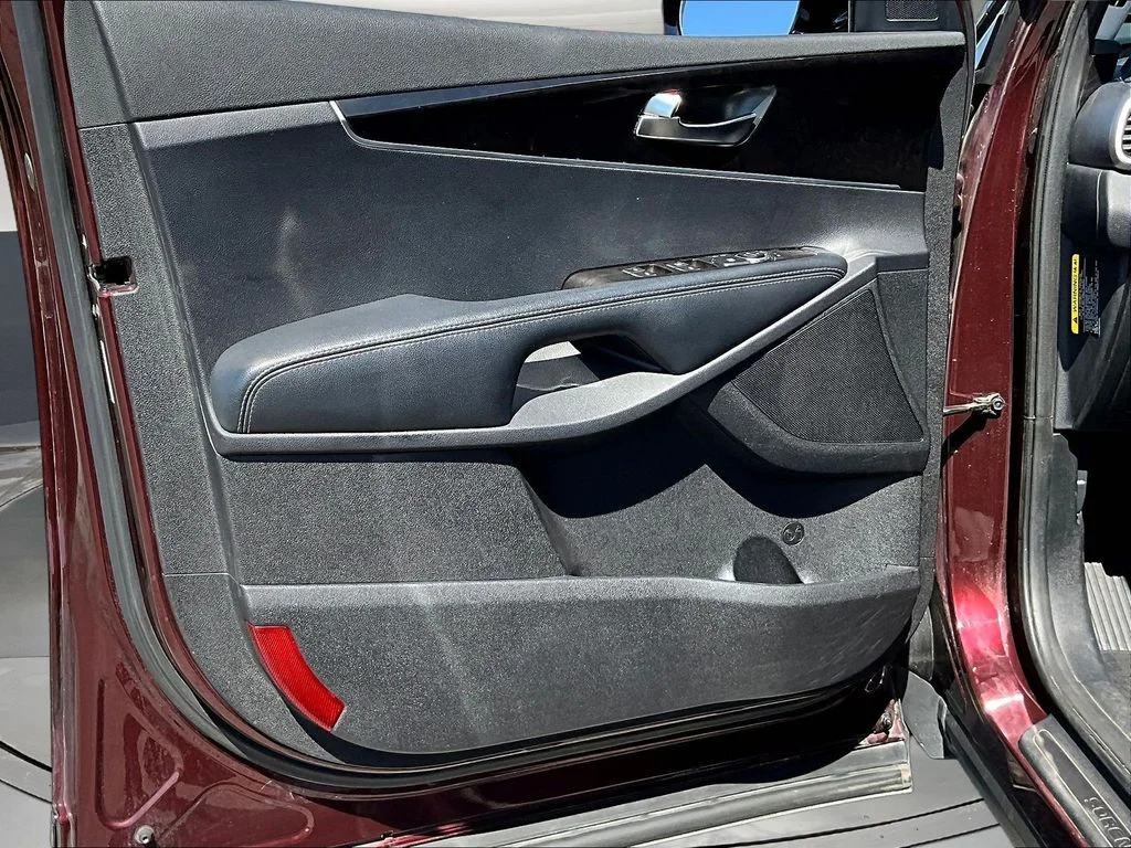Certified Used 2017 Purple Kia LX image 22