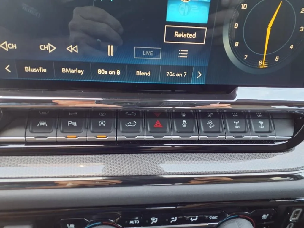 2023 Chevrolet Silverado 1500 ZR2 - Photo 20