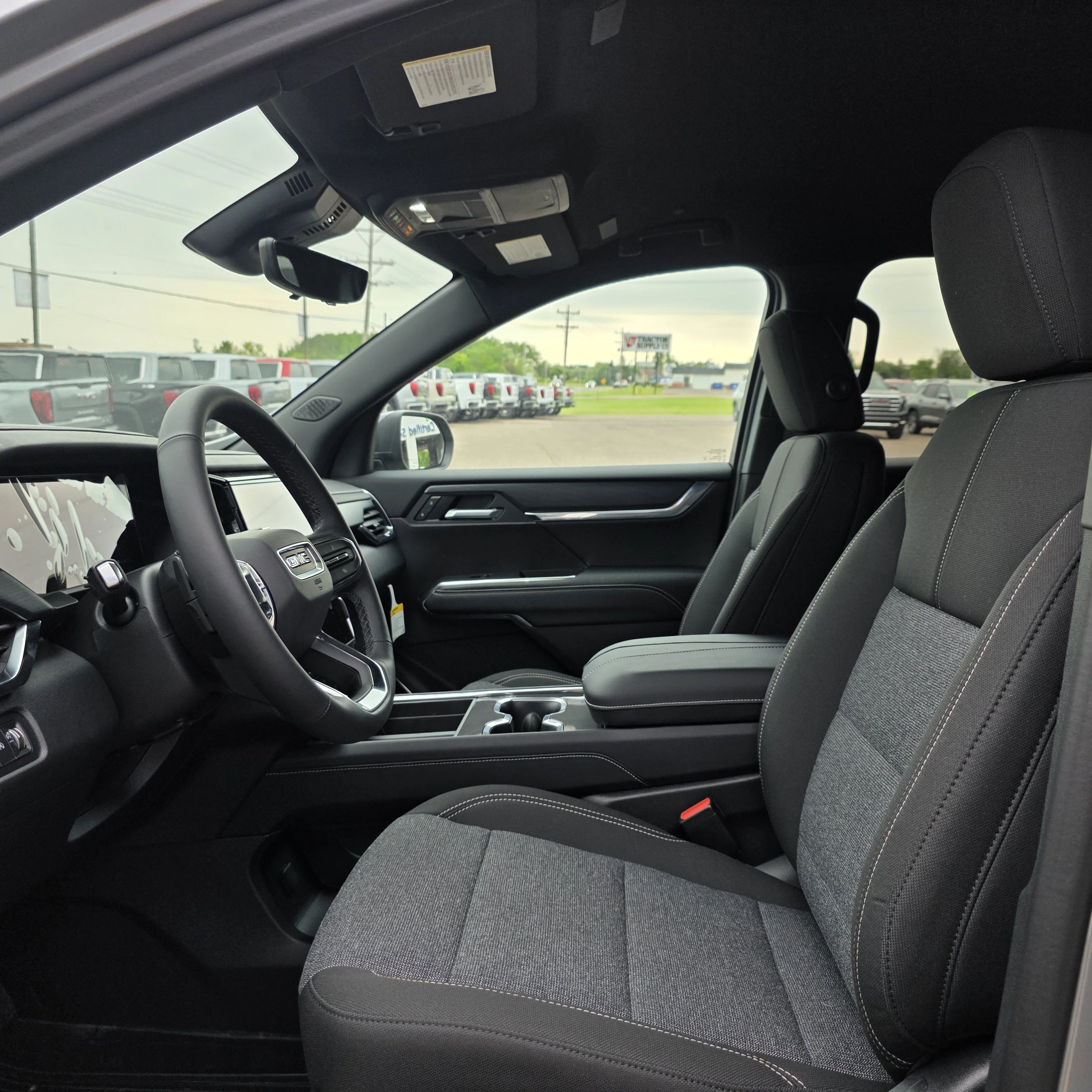2026 GMC Acadia Elevation - Photo 8