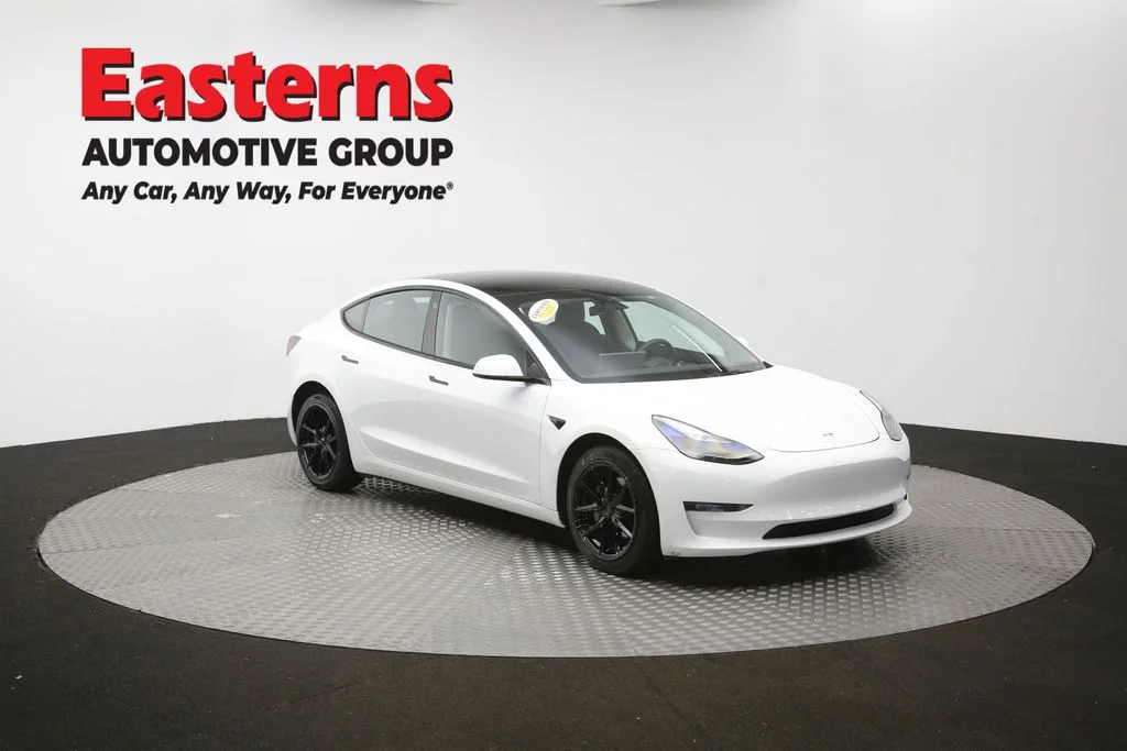 Used 2023 White Tesla Base image 45