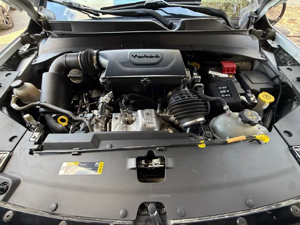 Used 2024 Silver Jeep Limited image 20
