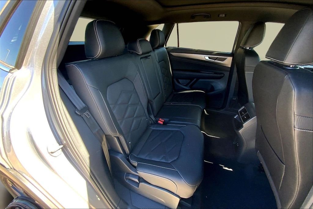 2026 Volkswagen Atlas Cross Sport SE w/Tech - Photo 10