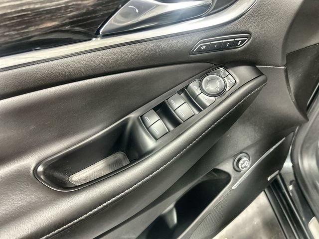Used 2019 Includes Pitch Dark Night lower exterior accent color.) Buick Avenir image 13