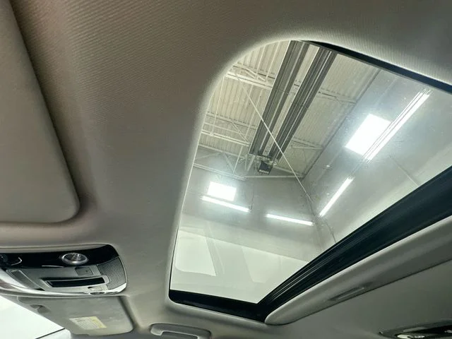 Used 2022 Gray Kia EX image 17