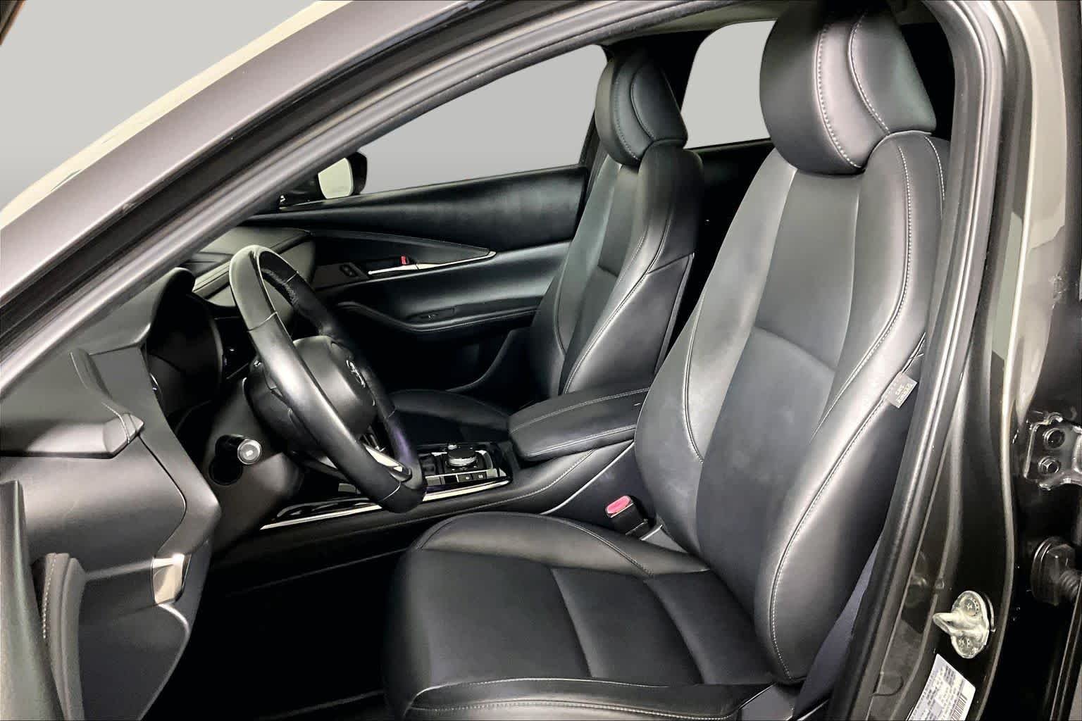 Used 2021 Machine Gray Metallic Mazda Preferred image 8