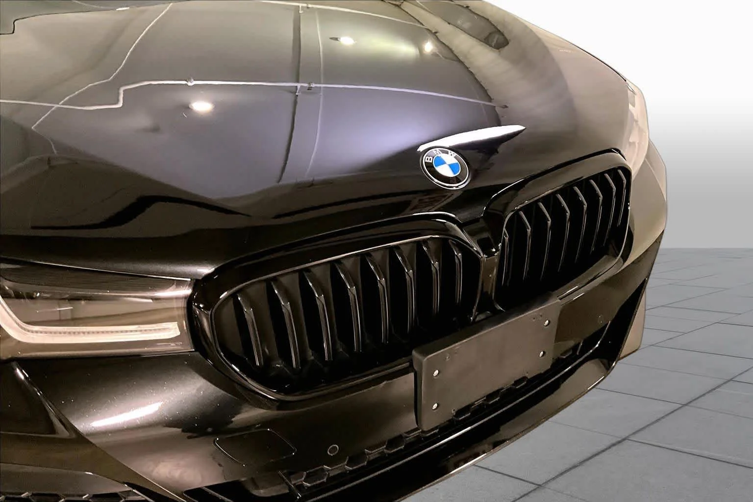 Certified Used 2023 Black Sapphire Metallic BMW 540i xDrive image 31