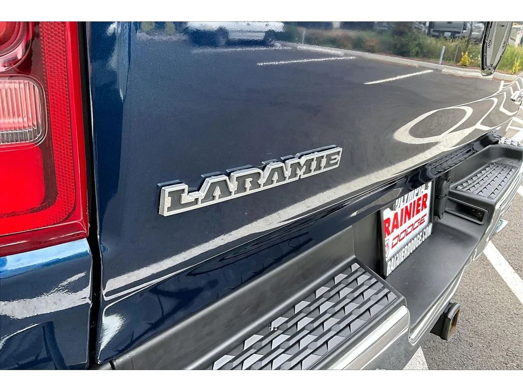 Used 2021 Patriot Blue Pearlcoat Ram Laramie image 8