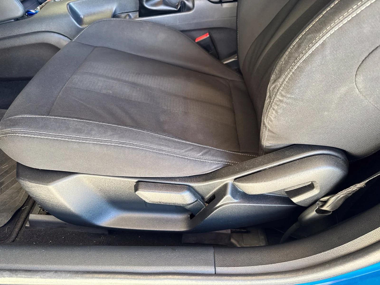 Used 2019 Blue Ford EcoBoost image 6
