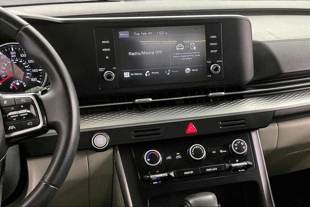 Used 2022 Red Kia LXS image 9