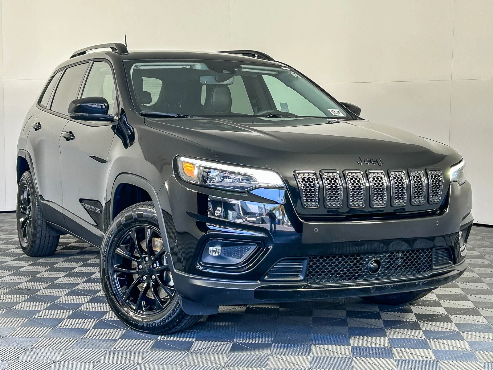 2023 Jeep Cherokee Altitude Lux 4X4's photo